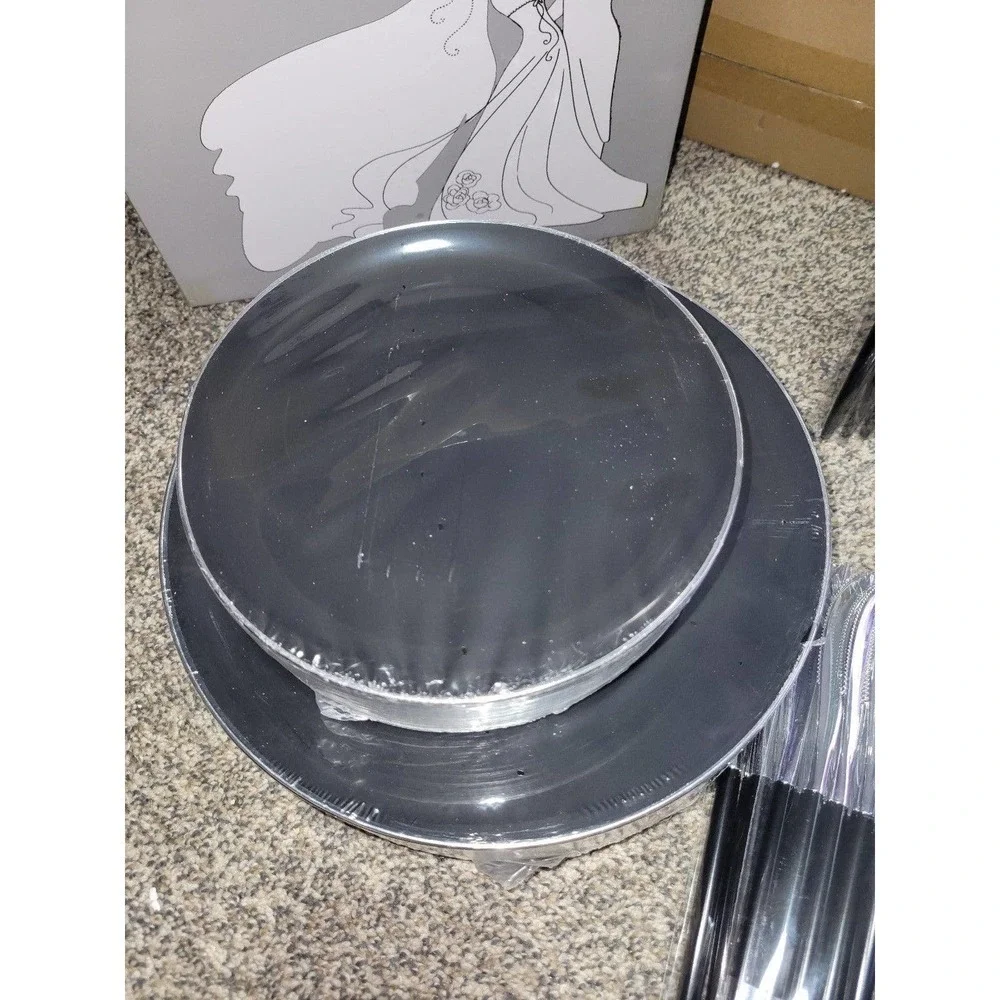 Wedding dinnerware Plastic Black And White 150 Piece